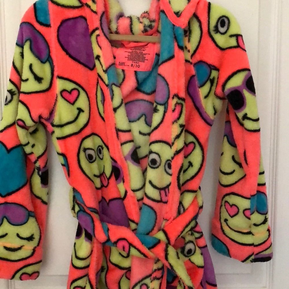 Girls emoji bath robe